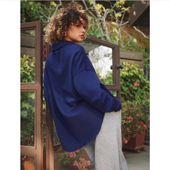 Savage X Fenty ESSENTIAL OVERSIZED BUTTON-UP SHIRT in Royal Blue - Picture 2 of 14